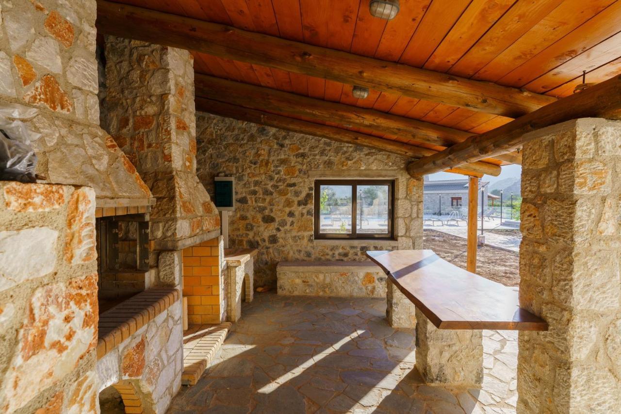 Omalos Village Exterior photo