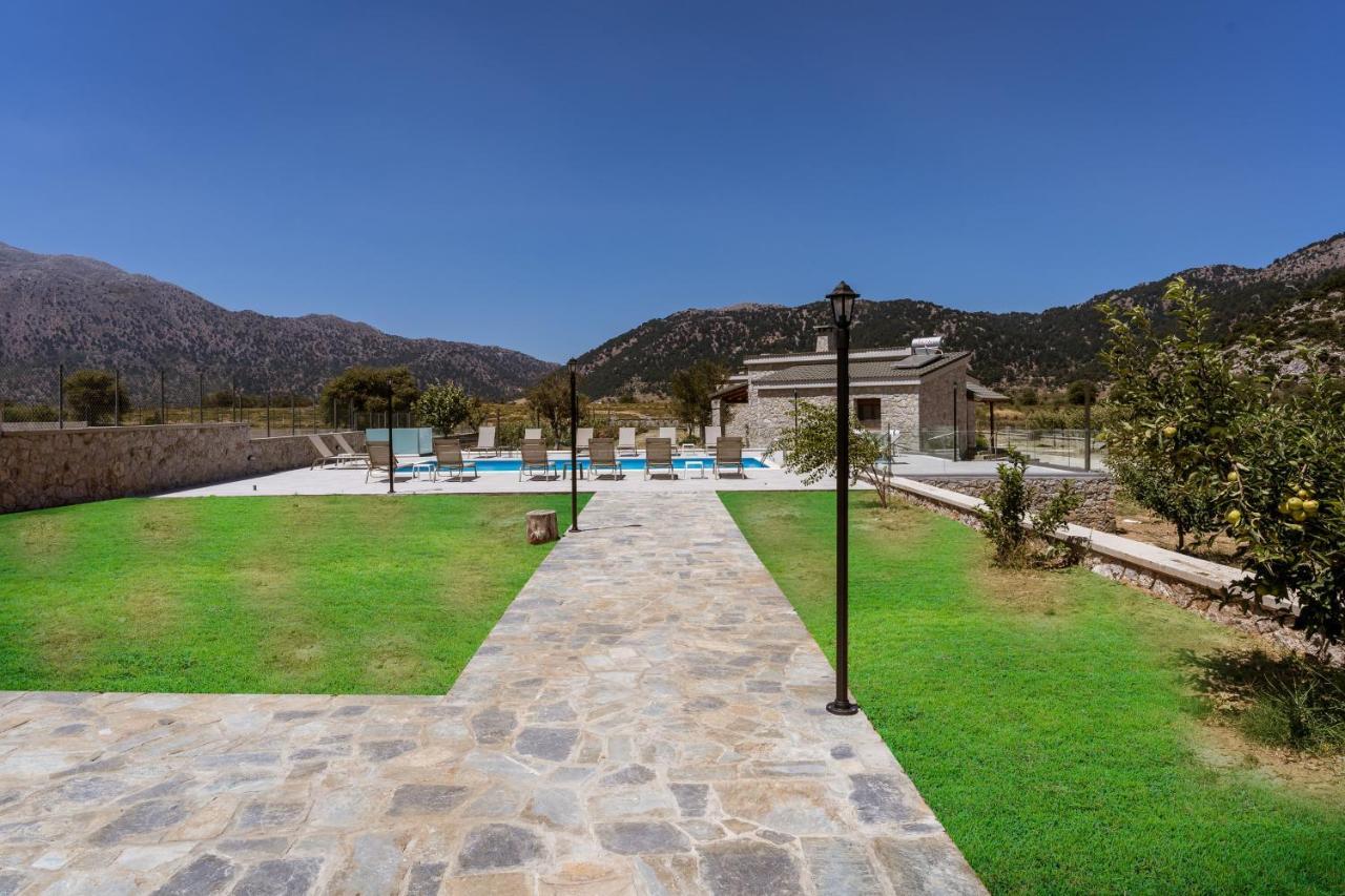 Omalos Village Exterior photo