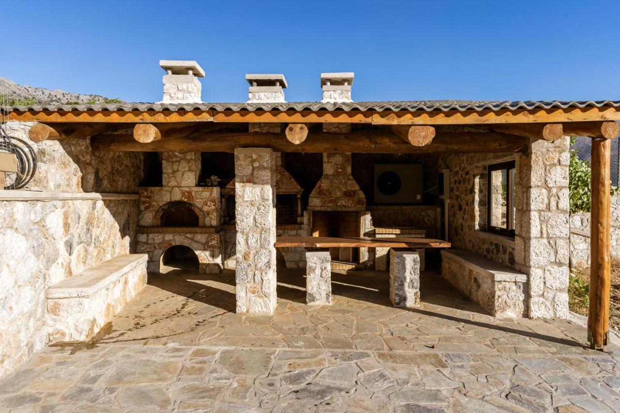 Omalos Village Exterior photo