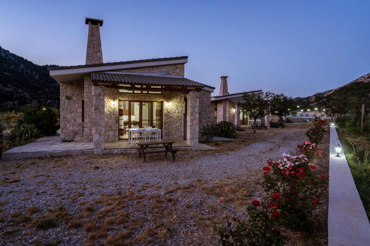 Omalos Village Exterior photo