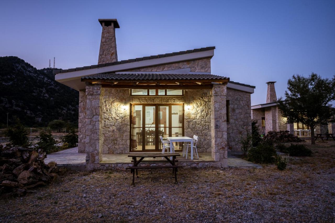 Omalos Village Exterior photo