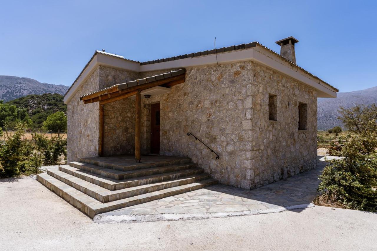 Omalos Village Exterior photo