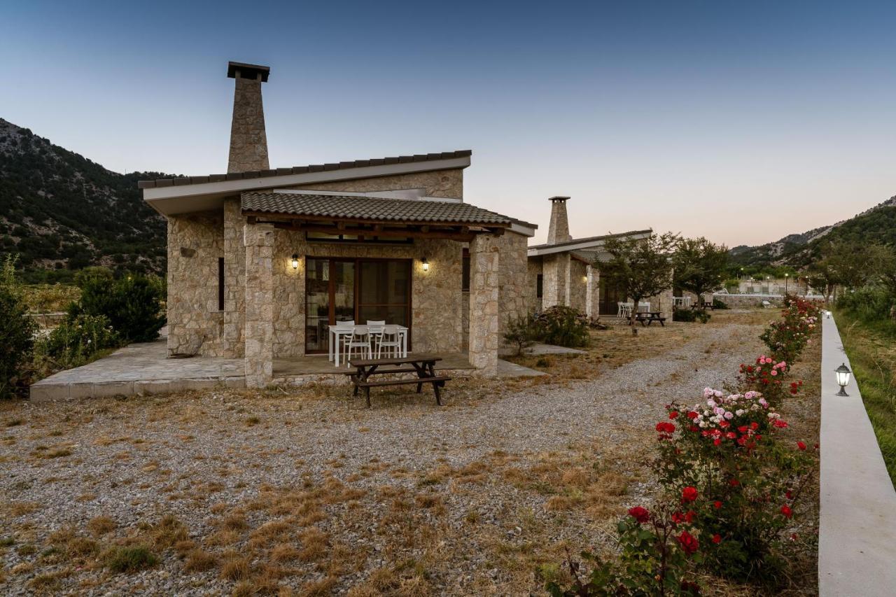Omalos Village Exterior photo