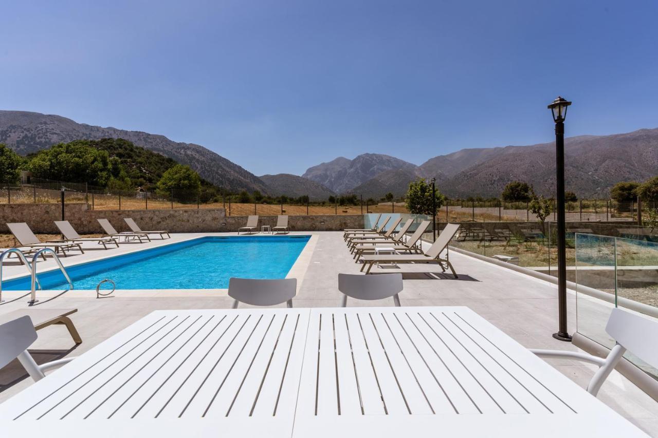 Omalos Village Exterior photo